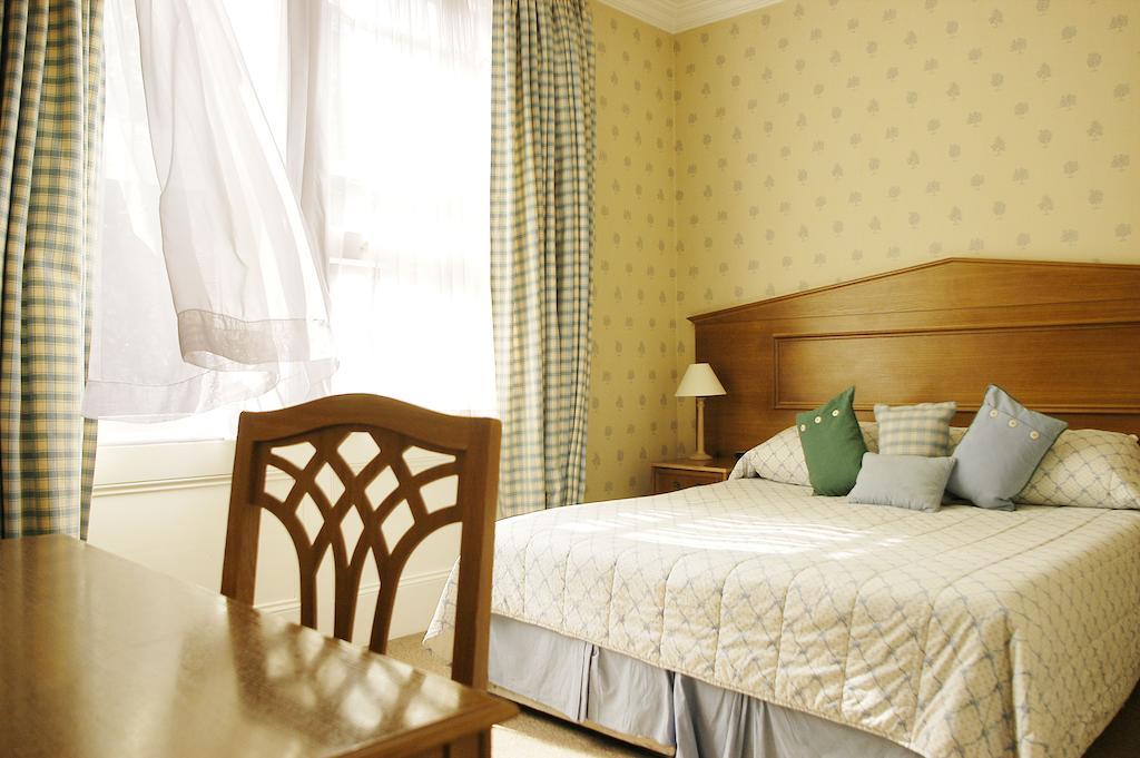 Astons Apartments London Room photo