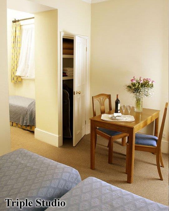 Astons Apartments London Room photo